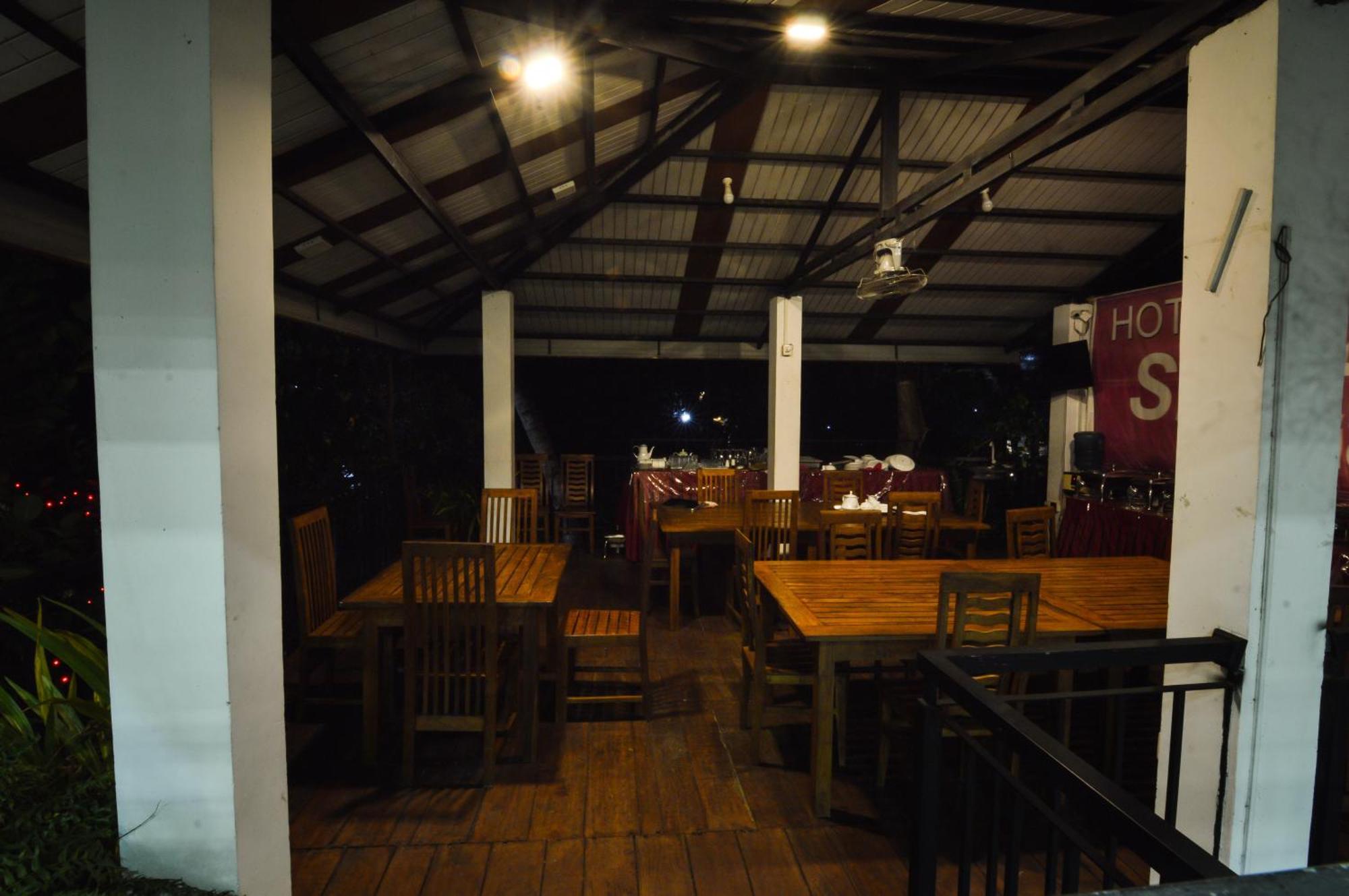 Hotel Siyathma Polonnaruwa Exterior photo