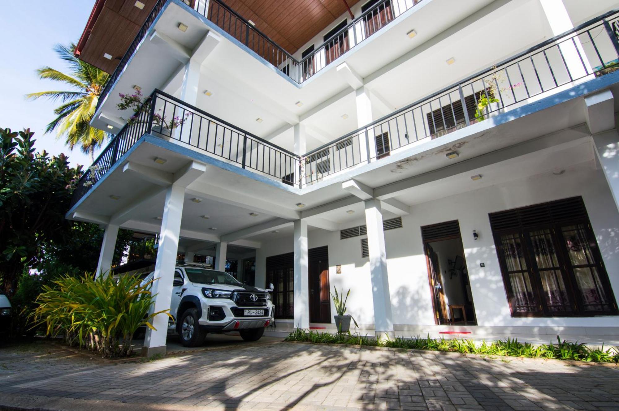Hotel Siyathma Polonnaruwa Exterior photo